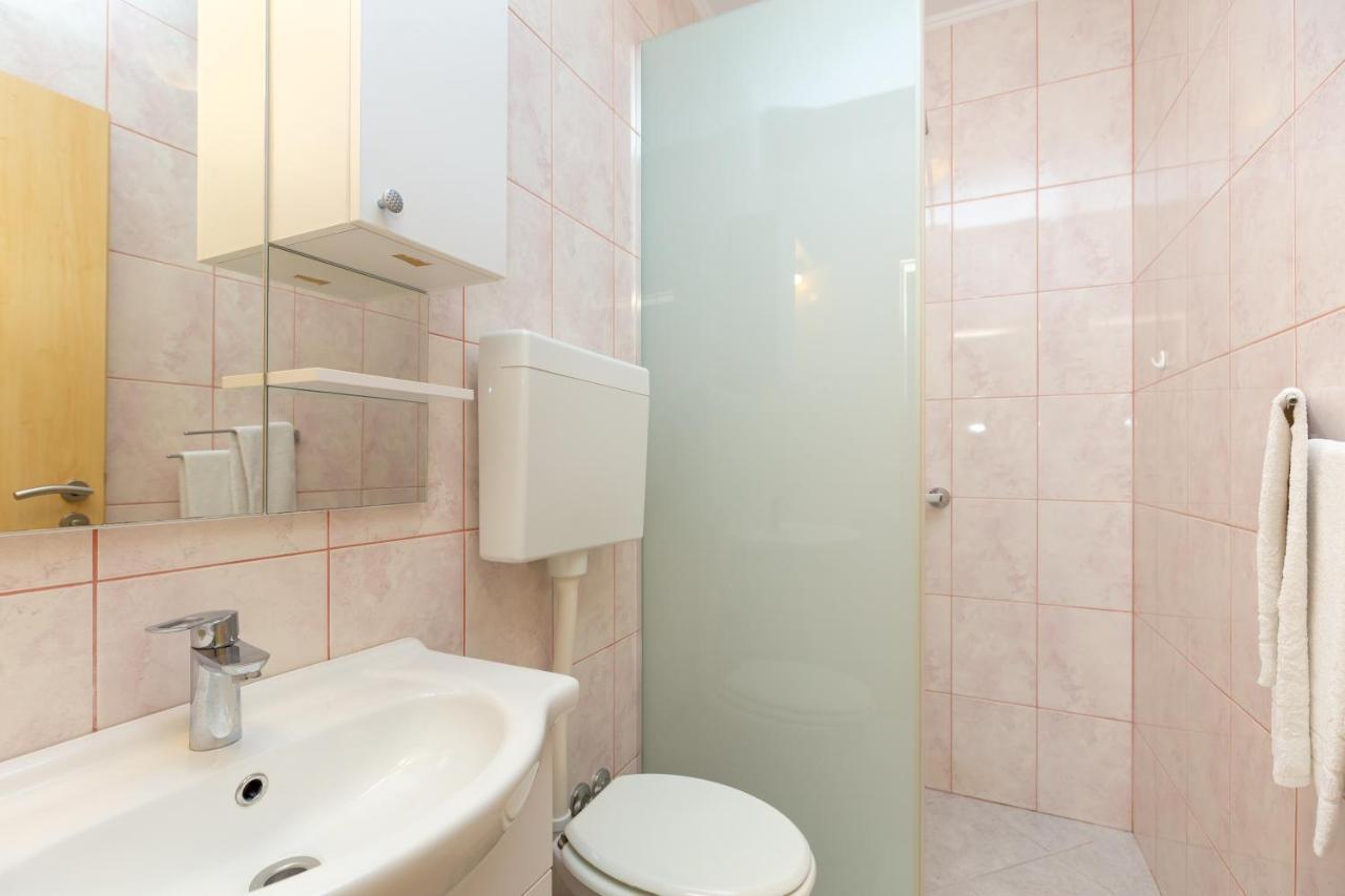 Apartments Vesna 챠브타트 외부 사진